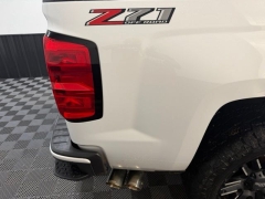 Used 2018  Chevrolet Silverado 1500 4WD Crew Cab LT Z71 at AutoCenters Bonne Terre near Bonne Terre&comma; MO