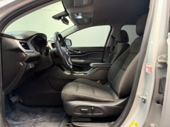 Used 2018  GMC Acadia 4d SUV FWD SLE-2 V6 at AutoCenters Bonne Terre near Bonne Terre&comma; MO