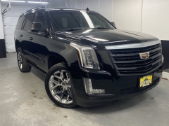 Used 2018 Cadillac Escalade 4d SUV 4WD Platinum at AutoCenters Bonne Terre near Bonne Terre, MO