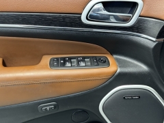 Used 2021 Jeep Grand Cherokee Summit 4x4 at AutoCenters Bonne Terre near Bonne Terre, MO