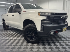 Used 2019  Chevrolet Silverado 1500 4WD Crew Cab LT Trail Boss at AutoCenters Bonne Terre near Bonne Terre, MO