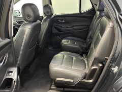 Used 2020  Chevrolet Traverse 4d SUV AWD LT Cloth w&sol;1LT at AutoCenters Bonne Terre near Bonne Terre&comma; MO