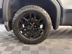 Used 2020  GMC Sierra 1500 4WD Crew Cab 157" Elevation at AutoCenters Bonne Terre near Bonne Terre&comma; MO