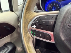 Used 2019  Chrysler Pacifica 4d Wagon Limited at AutoCenters Bonne Terre near Bonne Terre&comma; MO