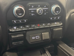 Used 2020  GMC Sierra 2500HD 4WD Crew Cab 159" Denali at AutoCenters Bonne Terre near Bonne Terre&comma; MO