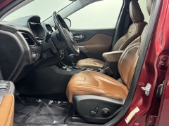 Used 2019 Jeep Cherokee 4d SUV 4WD Overland 3.2L at AutoCenters Bonne Terre near Bonne Terre, MO