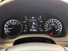 Used 2021  Toyota Tundra 4WD SR5 CrewMax 5&period;5' Bed 5&period;7L &lpar;Natl&rpar; at AutoCenters Bonne Terre near Bonne Terre&comma; MO