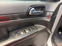 Used 2020  Jeep Grand Cherokee 4d SUV 4WD Trailhawk V6 at AutoCenters Bonne Terre near Bonne Terre&comma; MO