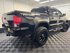 Used 2017  Toyota Tacoma TRD Pro Double Cab 5' Bed V6 4x4 MT &lpar;Natl&rpar; at AutoCenters Bonne Terre near Bonne Terre&comma; MO