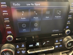 Used 2022  Toyota Highlander XLE AWD at AutoCenters Bonne Terre near Bonne Terre&comma; MO