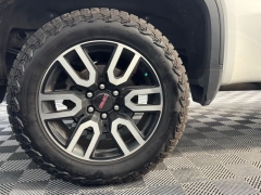Used 2020  GMC Sierra 1500 4WD Crew Cab AT4 at AutoCenters Bonne Terre near Bonne Terre&comma; MO