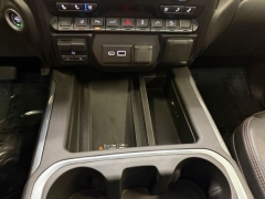 Used 2022  GMC Sierra 2500HD 4WD Crew Cab 159" AT4 at AutoCenters Bonne Terre near Bonne Terre&comma; MO