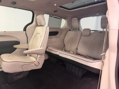 Used 2019  Chrysler Pacifica 4d Wagon Limited at AutoCenters Bonne Terre near Bonne Terre&comma; MO