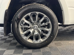 Used 2021  Ram 1500 4WD Laramie Crew Cab 5'7" Box at AutoCenters Bonne Terre near Bonne Terre&comma; MO