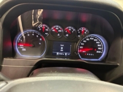 Used 2019  Chevrolet Silverado 1500 4WD Crew Cab 147" Custom Trail Boss at AutoCenters Bonne Terre near Bonne Terre&comma; MO