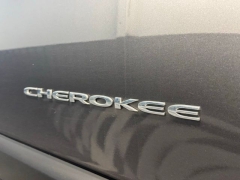 Used 2017  Jeep Cherokee 4d SUV 4WD Latitude V6 at AutoCenters Bonne Terre near Bonne Terre&comma; MO