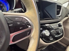 Used 2019  Chrysler Pacifica 4d Wagon Limited at AutoCenters Bonne Terre near Bonne Terre&comma; MO