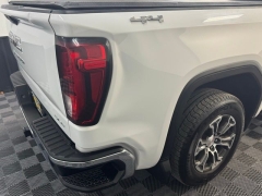 Used 2020  GMC Sierra 1500 4WD Crew Cab 147" SLE at AutoCenters Bonne Terre near Bonne Terre&comma; MO