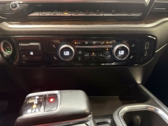 Used 2022  GMC Sierra 1500 4WD Crew Cab 147" Elevation at AutoCenters Bonne Terre near Bonne Terre&comma; MO