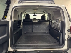 Used 2010  Toyota FJ Cruiser 4WD 4dr Auto &lpar;Natl&rpar; at AutoCenters Bonne Terre near Bonne Terre&comma; MO