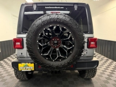 Used 2018  Jeep Wrangler Unlimited 4d SUV 4WD Sahara at AutoCenters Bonne Terre near Bonne Terre&comma; MO
