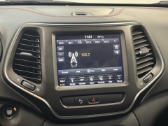 Used 2019 Jeep Cherokee 4d SUV 4WD Trailhawk 3.2L at AutoCenters Bonne Terre near Bonne Terre, MO