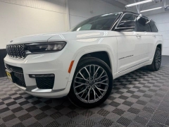 Used 2023  Jeep Grand Cherokee L Summit Reserve 4x4 at AutoCenters Bonne Terre near Bonne Terre&comma; MO