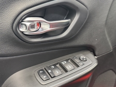 Used 2019 Jeep Cherokee 4d SUV 4WD Trailhawk 3.2L at AutoCenters Bonne Terre near Bonne Terre, MO