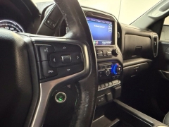 Used 2020  Chevrolet Silverado 1500 4WD Crew Cab 147" LT Trail Boss at AutoCenters Bonne Terre near Bonne Terre&comma; MO