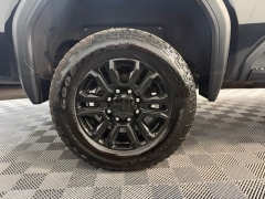 Used 2022  GMC Sierra 2500HD 4WD Crew Cab 159" Denali at AutoCenters Bonne Terre near Bonne Terre&comma; MO