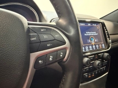 Used 2021  Jeep Grand Cherokee Limited X 4x4 at AutoCenters Bonne Terre near Bonne Terre&comma; MO