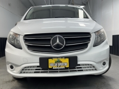 Used 2022 Mercedes-Benz Metris Passenger Van Standard Roof 126" Wheelbase at AutoCenters Bonne Terre near Bonne Terre, MO