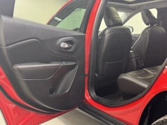 Used 2019 Jeep Cherokee 4d SUV 4WD Trailhawk 3.2L at AutoCenters Bonne Terre near Bonne Terre, MO