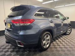 Used 2017  Toyota Highlander Limited V6 AWD &lpar;Natl&rpar; at AutoCenters Bonne Terre near Bonne Terre&comma; MO