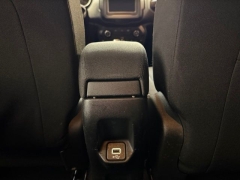 Used 2018  Jeep Renegade Latitude FWD at AutoCenters Bonne Terre near Bonne Terre&comma; MO