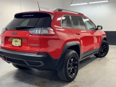 Used 2019 Jeep Cherokee 4d SUV 4WD Trailhawk 3.2L at AutoCenters Bonne Terre near Bonne Terre, MO