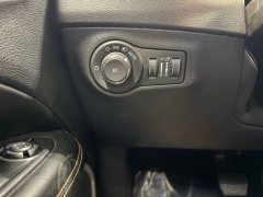 Used 2020  Jeep Compass 4d SUV FWD Latitude Sun&sol;Wheel Pkg at AutoCenters Bonne Terre near Bonne Terre&comma; MO