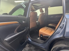 Used 2017  Toyota Highlander Limited V6 AWD &lpar;Natl&rpar; at AutoCenters Bonne Terre near Bonne Terre&comma; MO