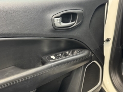 Used 2019 Jeep Compass Altitude FWD at AutoCenters Bonne Terre near Bonne Terre, MO