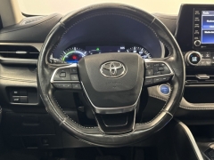 Used 2020 Toyota Highlander Hybrid 4d SUV AWD XLE at AutoCenters Bonne Terre near Bonne Terre, MO
