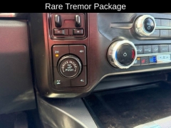 Used 2023  Ford Super Duty F-250 4WD LARIAT Crew Cab SRW 6&period;75' Box at AutoCenters Bonne Terre near Bonne Terre&comma; MO