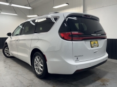 Used 2022 Chrysler Pacifica Touring L FWD at AutoCenters Bonne Terre near Bonne Terre, MO
