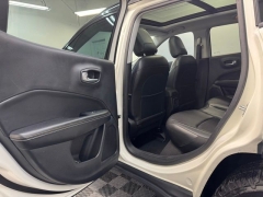 Used 2020  Jeep Compass 4d SUV FWD Latitude Sun&sol;Wheel Pkg at AutoCenters Bonne Terre near Bonne Terre&comma; MO
