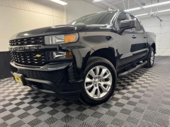 Used 2020  Chevrolet Silverado 1500 4WD Crew Cab Custom at AutoCenters Bonne Terre near Bonne Terre&comma; MO