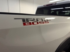 Used 2019  Chevrolet Silverado 1500 4WD Crew Cab 147" Custom Trail Boss at AutoCenters Bonne Terre near Bonne Terre&comma; MO