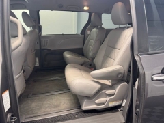 Used 2018  Toyota Sienna XLE AWD 7-Passenger &lpar;Natl&rpar; at AutoCenters Bonne Terre near Bonne Terre&comma; MO