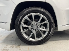 Used 2021 Jeep Grand Cherokee Summit 4x4 at AutoCenters Bonne Terre near Bonne Terre, MO