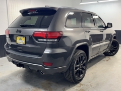 Used 2020 Jeep Grand Cherokee 4d SUV 4WD Laredo Altitude at AutoCenters Bonne Terre near Bonne Terre, MO