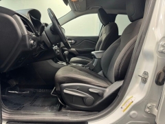 Used 2019  Jeep Cherokee 4d SUV FWD Latitude 2&period;4L at AutoCenters Bonne Terre near Bonne Terre&comma; MO