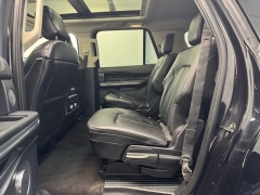 Used 2021  Ford Expedition Max Platinum 4x4 at AutoCenters Bonne Terre near Bonne Terre&comma; MO